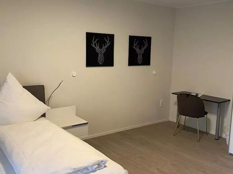 Aamiaismajoitus (B&B) Boutique Hotel Q8 By Simplex