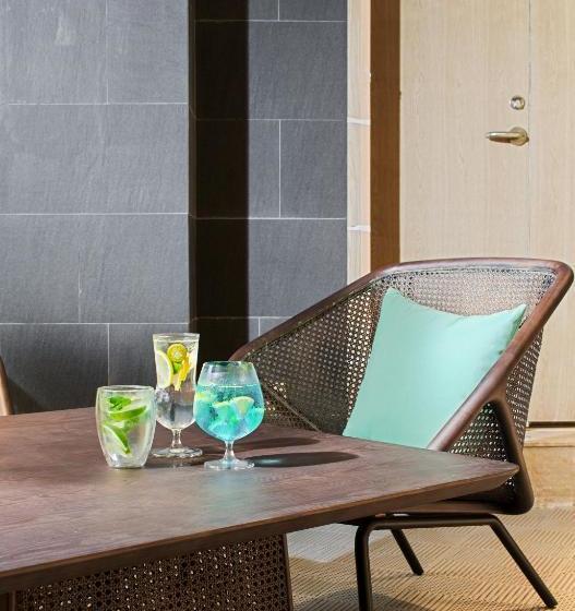 Отель Amber Residence