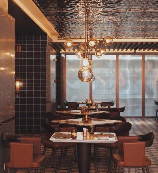 Отель Amber Residence