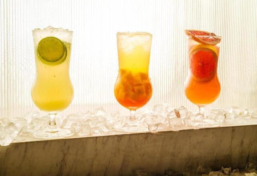 Отель Amber Residence