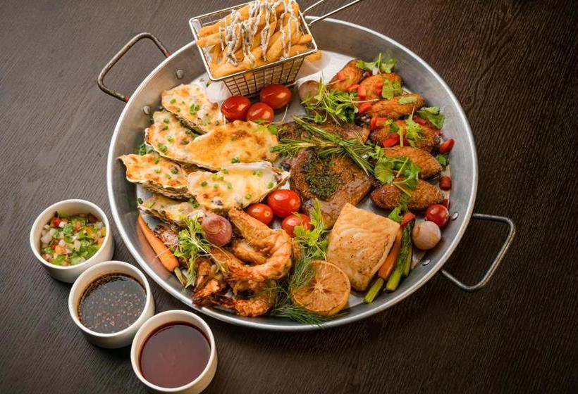 Отель Amber Residence