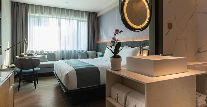 Отель Amber Residence