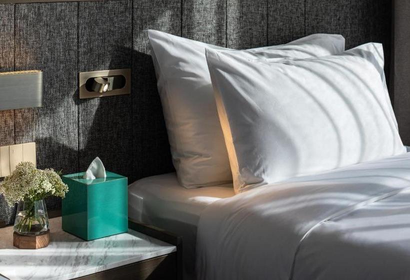 Отель Amber Residence