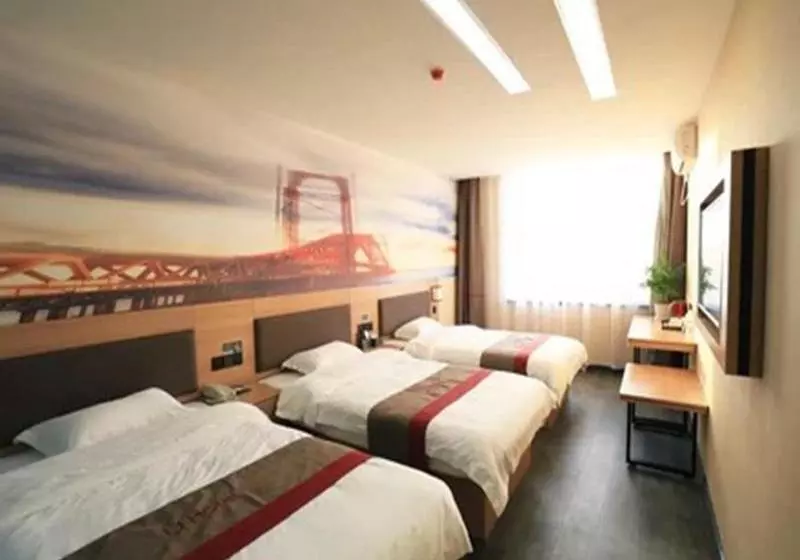 Hotelli Thank Inn Plus  Shandong Qingdao Wanxianghui Century Park