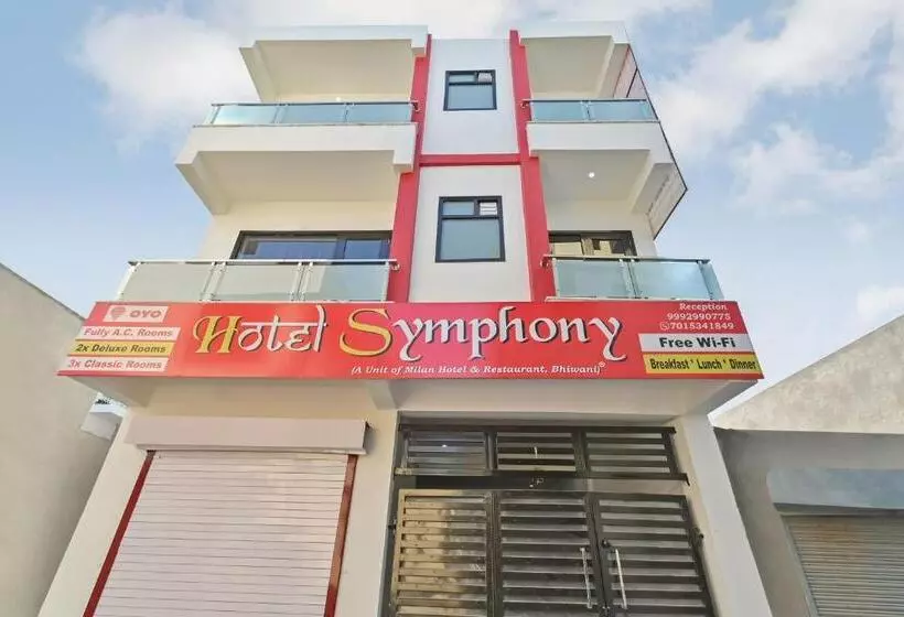 ホテル Oyo 61511  Symphony