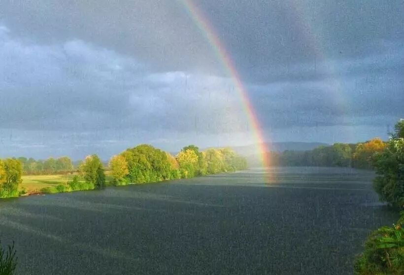 ベッドアンドブレックファースト Domaine Du Beau Rivage