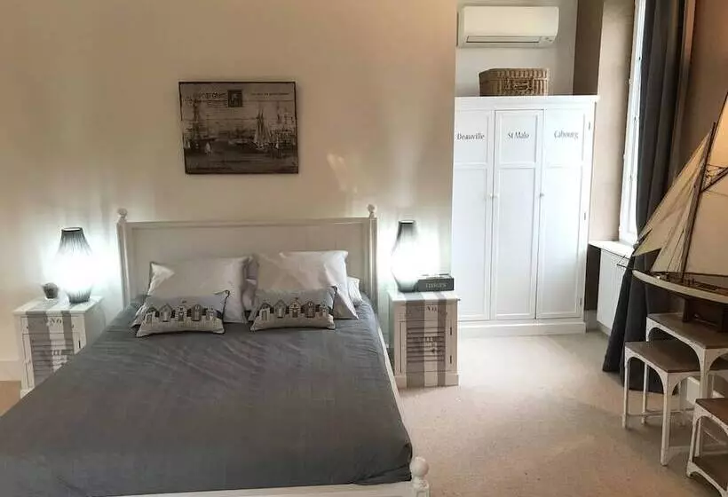 ベッドアンドブレックファースト Domaine Du Beau Rivage