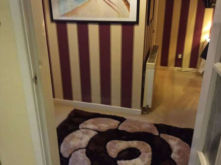 住宿加早餐  The Willow