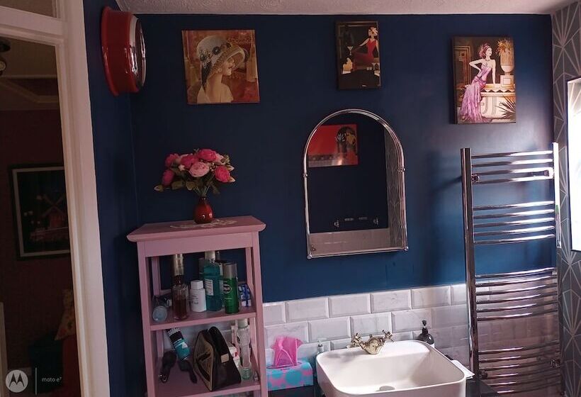 住宿加早餐  The Willow