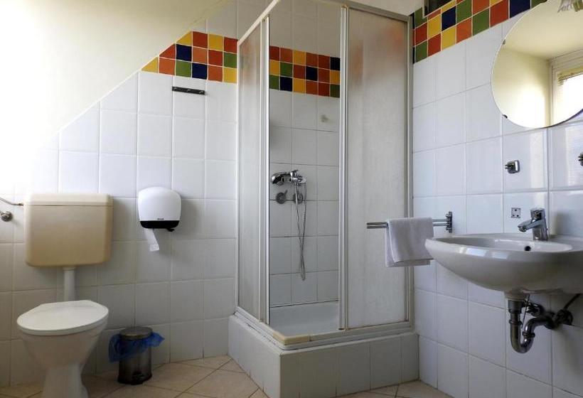 ペンション Charlie Fogadó Sé