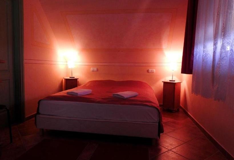 ペンション Charlie Fogadó Sé