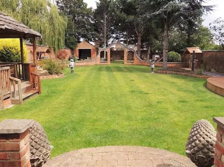 ペンション Harlestone Retreat  Adults Only