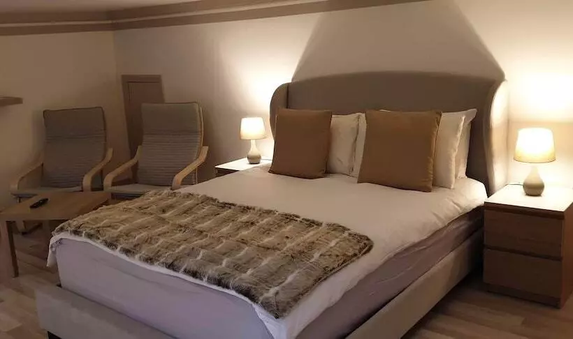 ペンション Harlestone Retreat  Adults Only