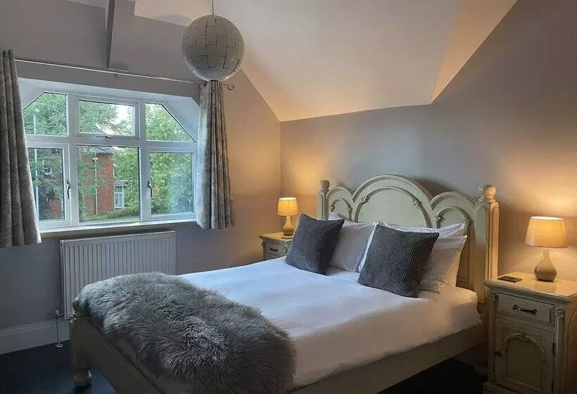 ペンション Harlestone Retreat  Adults Only