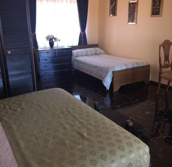 پانسیون Hostal Gipuzkoa