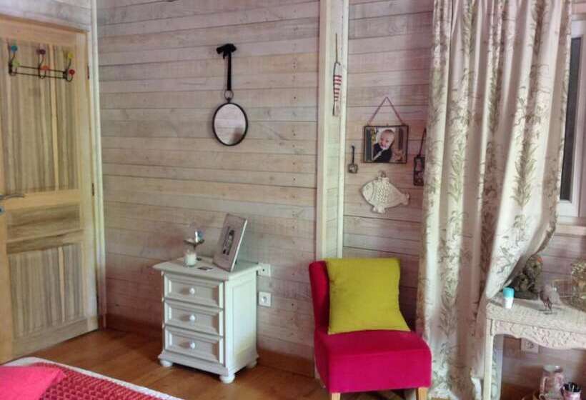 پانسیون La Maison Bleue