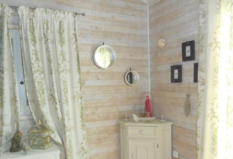 پانسیون La Maison Bleue