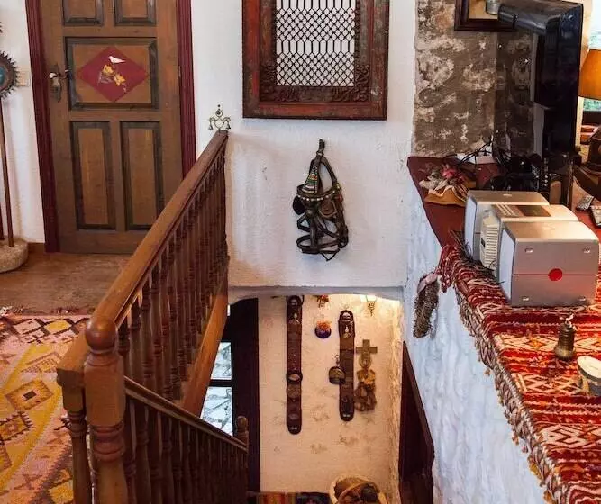 Picturesque Villa In Parnassos