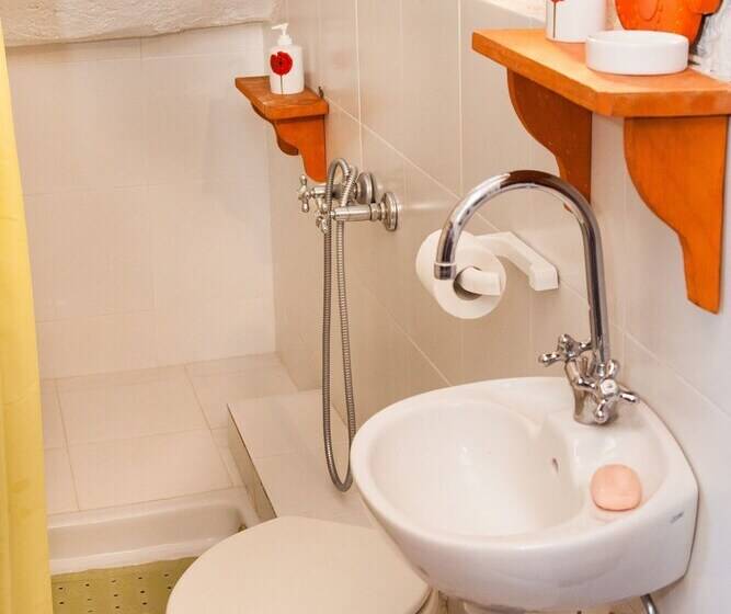 Picturesque Villa In Parnassos