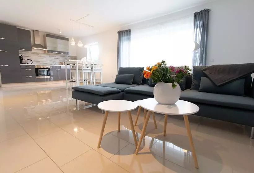 T & T Suites Raunheim