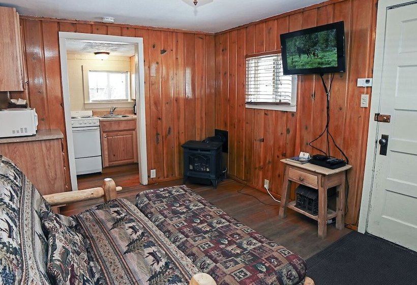 Triple R Cottages: 3