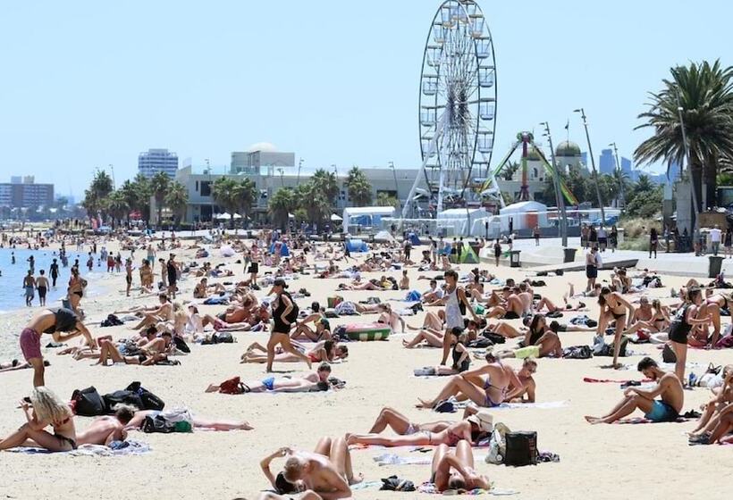 فندق صغير St Kilda Accommodation