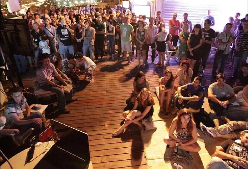 فندق صغير St Kilda Accommodation