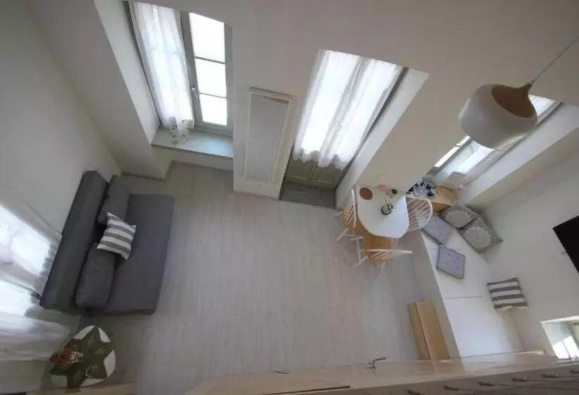 تختخواب و صبحانه L Anima Boutique Suites