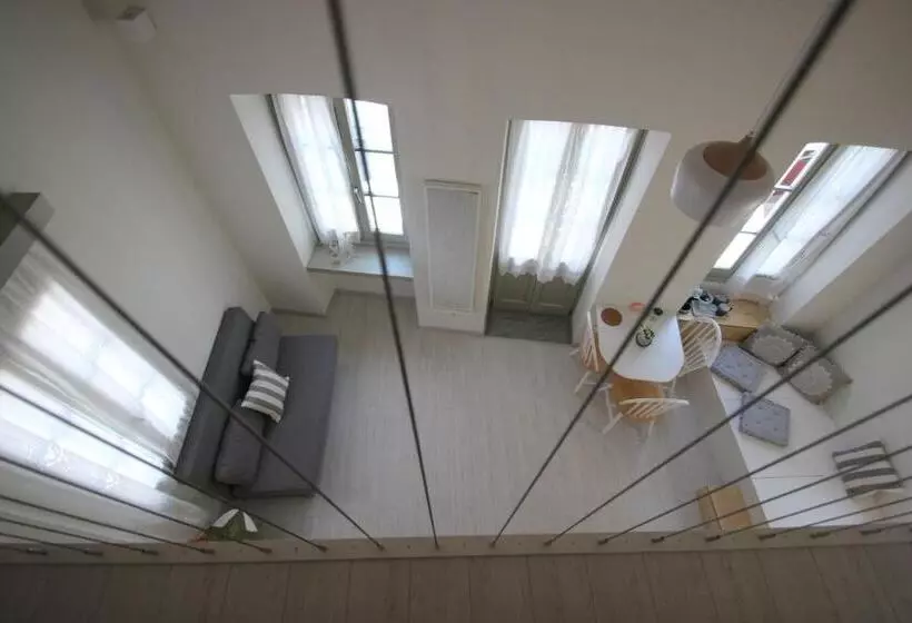 تختخواب و صبحانه L Anima Boutique Suites