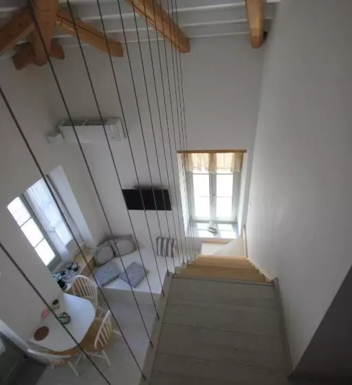 تختخواب و صبحانه L Anima Boutique Suites