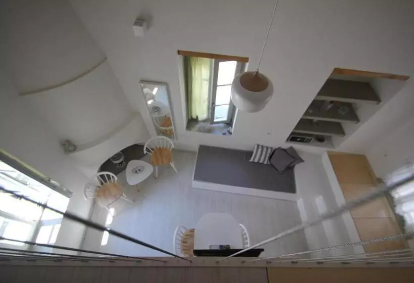 تختخواب و صبحانه L Anima Boutique Suites