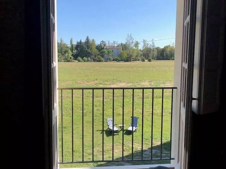 Aamiaismajoitus (B&B) Le Mas De La Sorgue