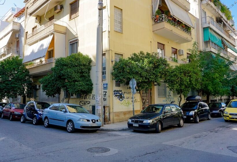 Comfortable Apartment In Kallithea By Athenian Homes