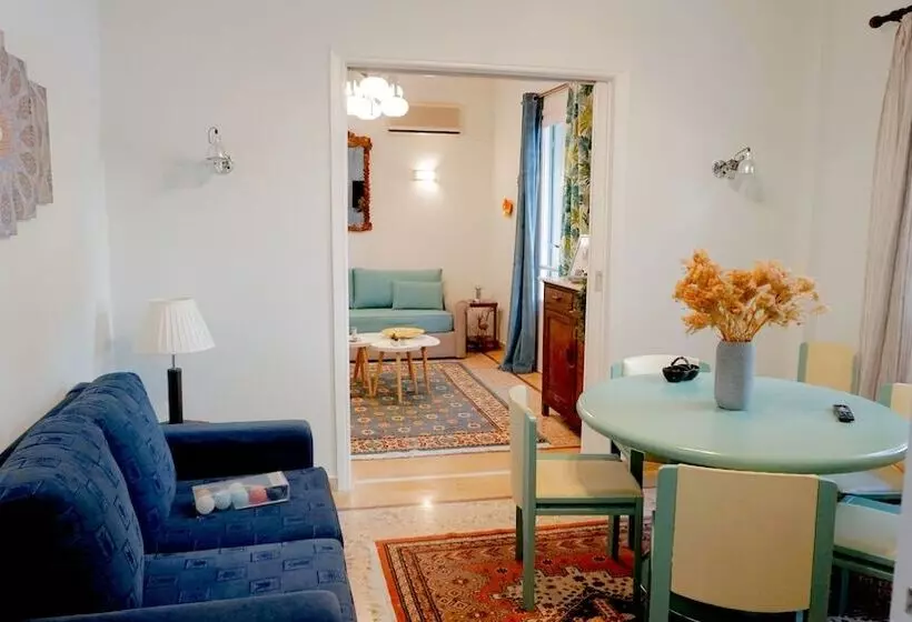 Comfortable Apartment In Kallithea By Athenian Homes