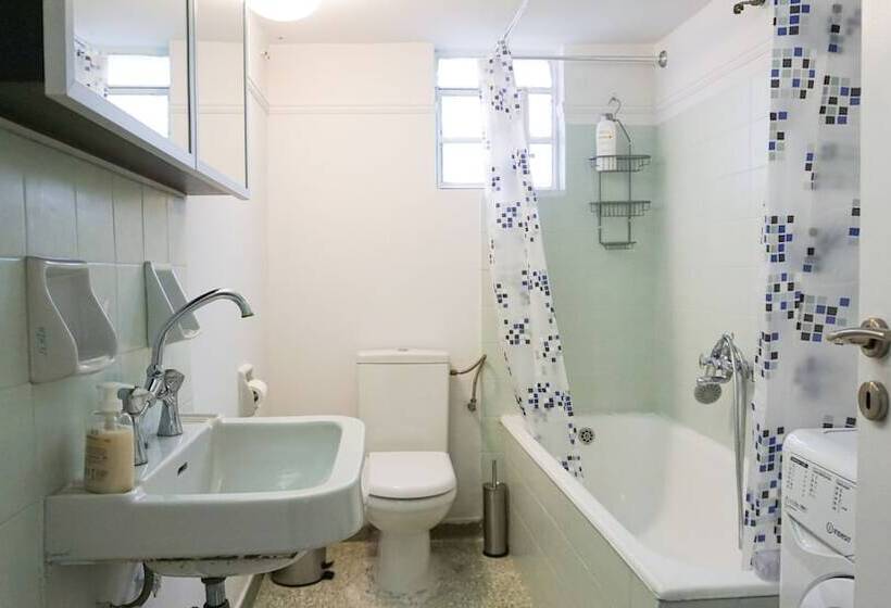 Comfortable Apartment In Kallithea By Athenian Homes