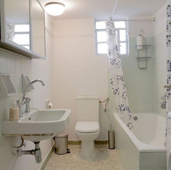 Comfortable Apartment In Kallithea By Athenian Homes