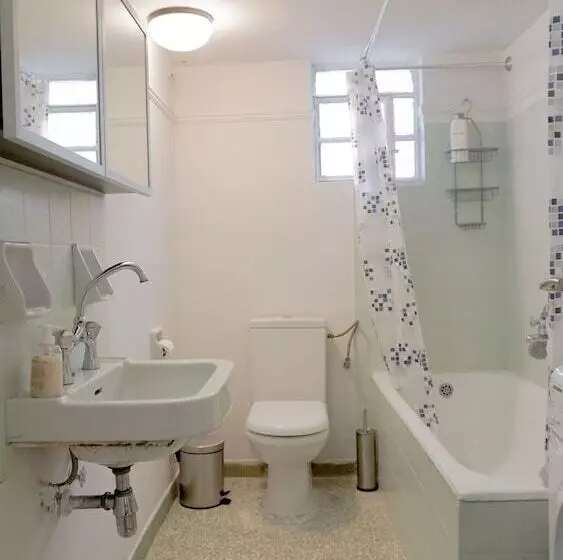 Comfortable Apartment In Kallithea By Athenian Homes