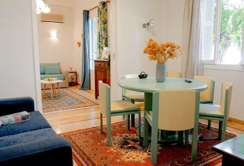 Comfortable Apartment In Kallithea By Athenian Homes