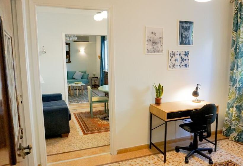 Comfortable Apartment In Kallithea By Athenian Homes