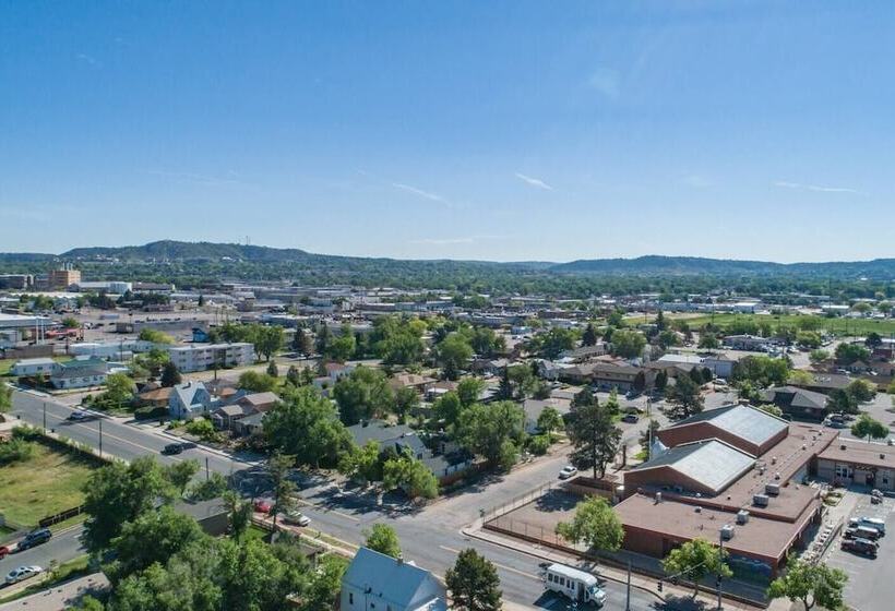 Craft Brewery Perfection! Charming & Dog Friendly