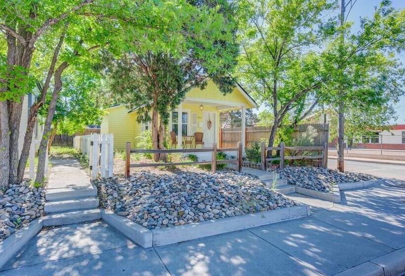 Craft Brewery Perfection! Charming & Dog Friendly