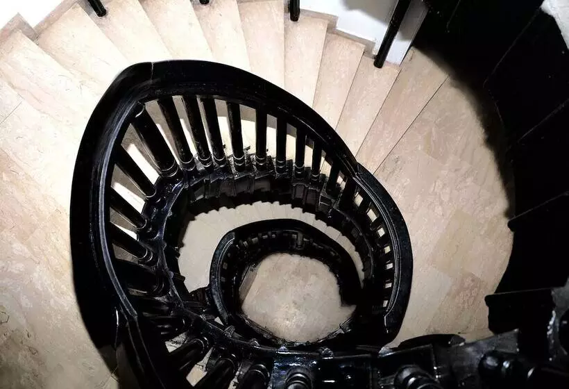 Cynarisso Hotel Lagos