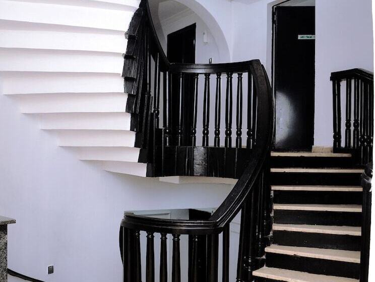 Cynarisso Hotel Lagos