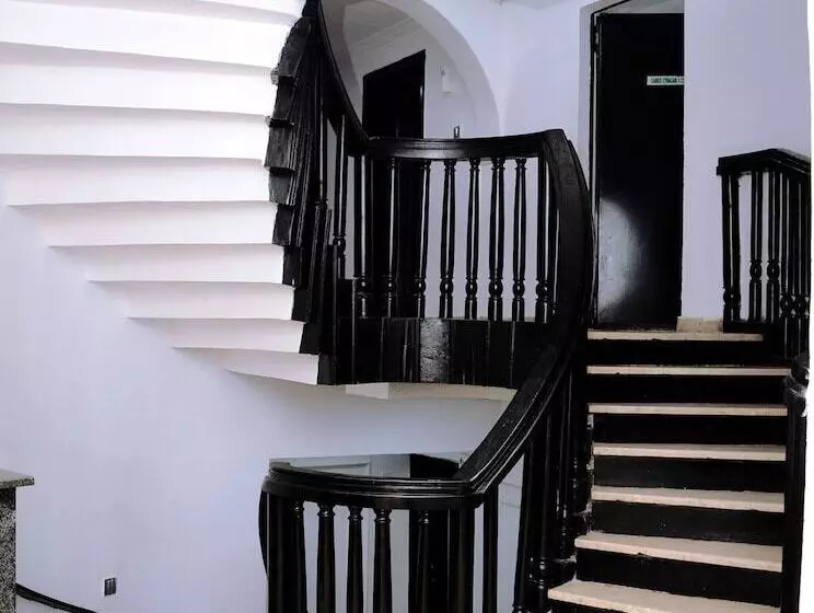 Cynarisso Hotel Lagos