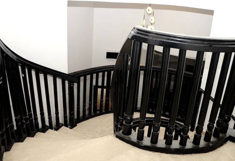 Cynarisso Hotel Lagos