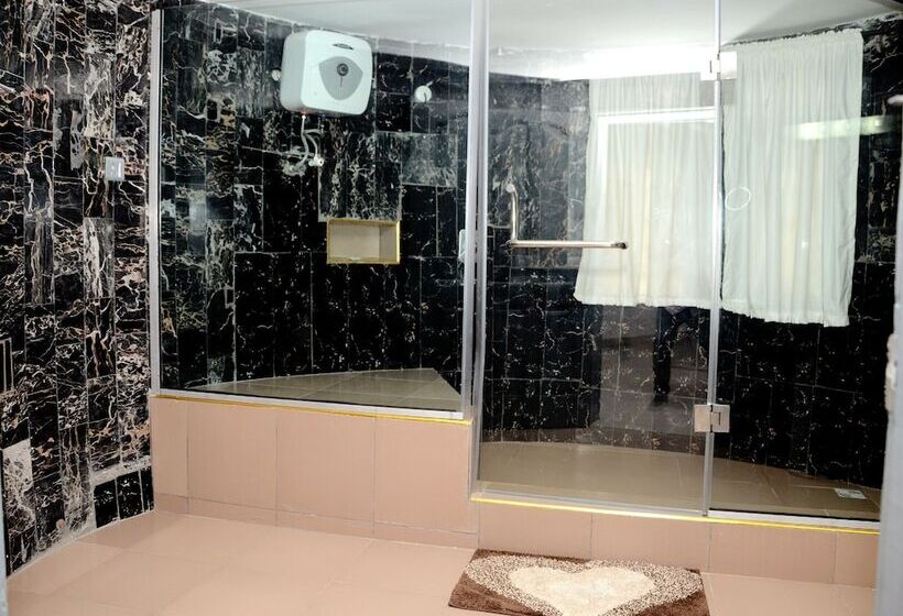 Cynarisso Hotel Lagos