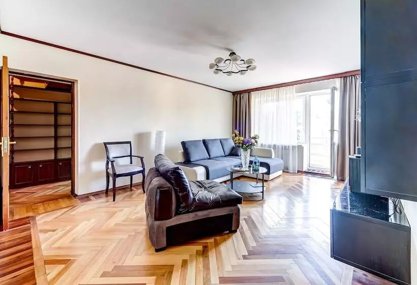 Home4day 2bedroom Flat By Aurora Cruiser