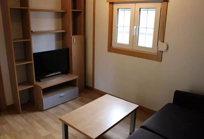 هتل Camping Fuentes Blancas