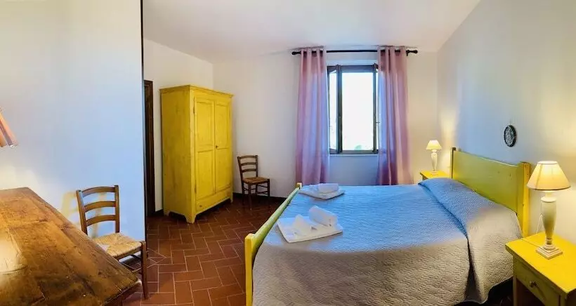 Maaseutuhotelli Tenuta Agricola Fraschiera