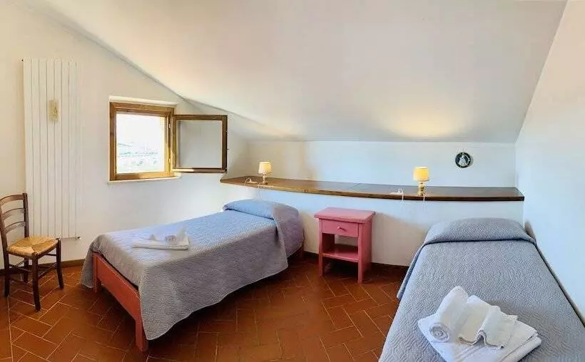 Maaseutuhotelli Tenuta Agricola Fraschiera